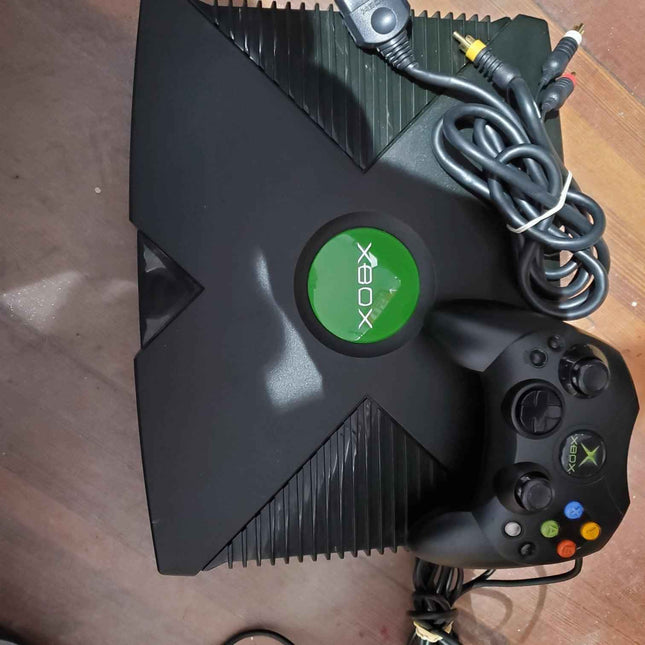 Microsoft Original XBOX (1.5) - Bundle  (Renewed)